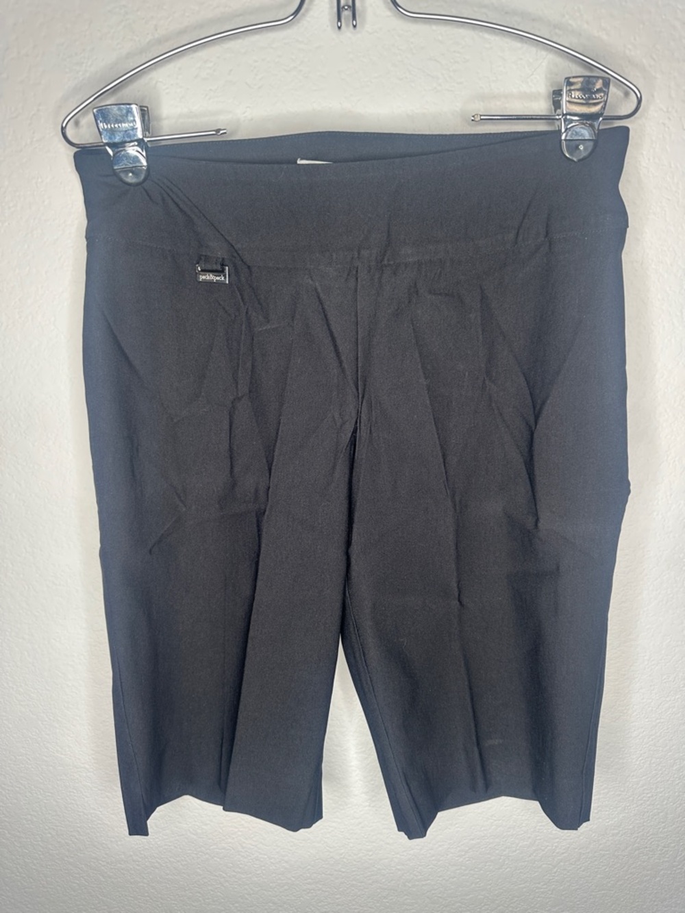 Peck & Peck Black Knee-Length Bermuda Stretch Shorts